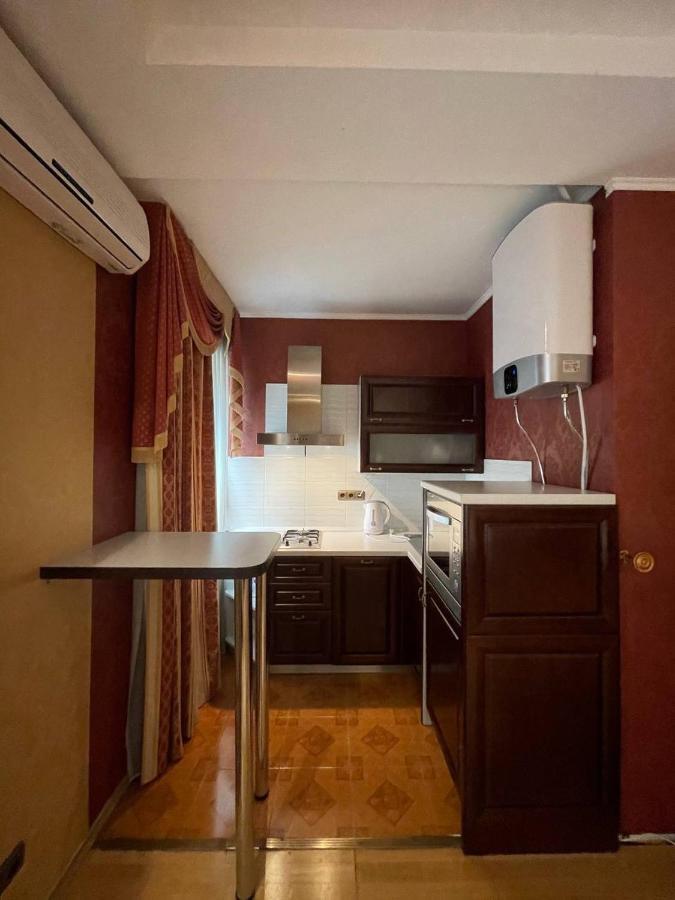 One Bedroom Kreschatik Str 4 كييف المظهر الخارجي الصورة